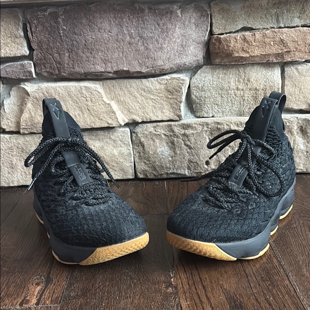 Youth Size 6 LeBron 15 Black Gum Basketball Sneakers